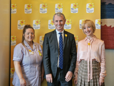 Nigel Evans MP pictured supporting Marie Curie's Great Daffodil Appeal 2023